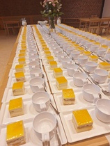 Juhlamessun kahvi- ja kakkutarjoilu