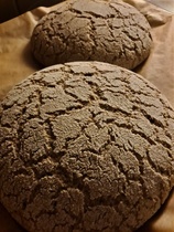 Sinikan limput ovat kohonneet tunnin ja menevät kohta uuniin